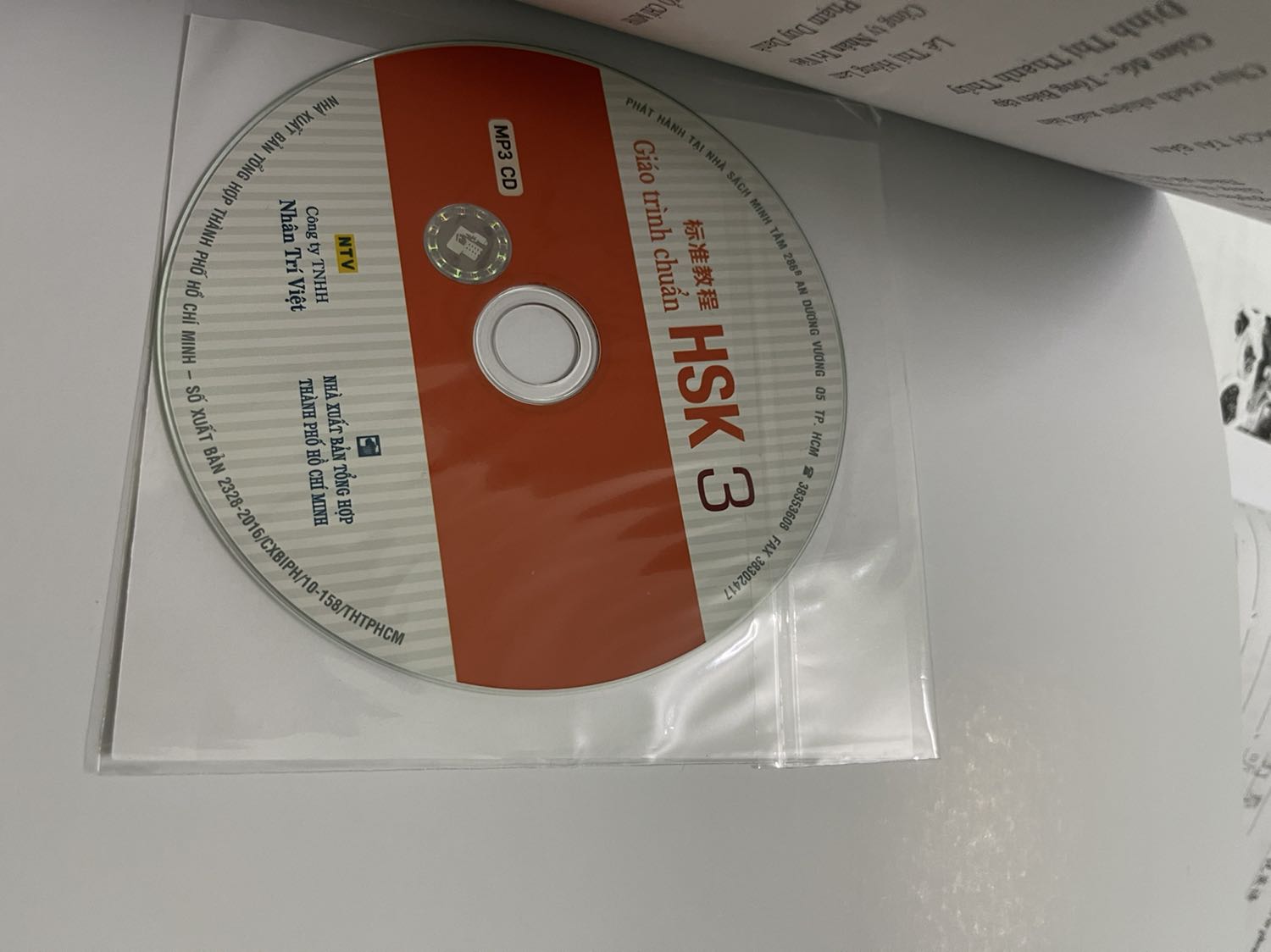 Sách đẹp, đóng gói cẩn thận, còn được tặng thêm quà nữa. Thanks shop