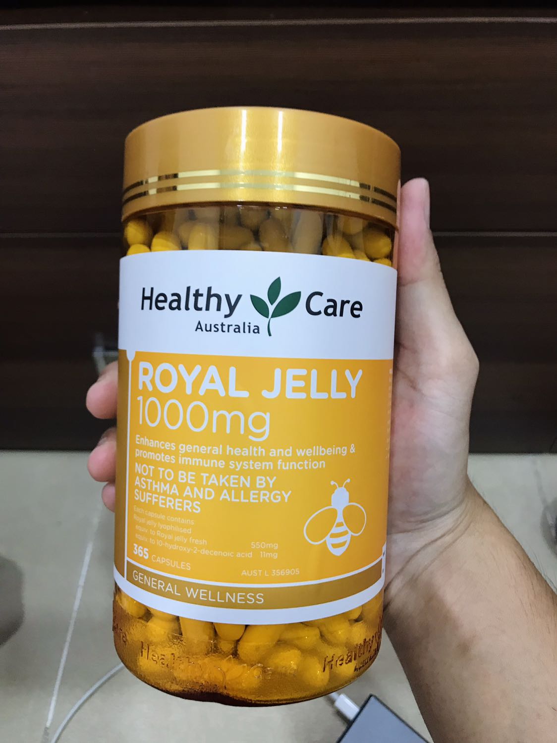 Hàng chính hãng luôn.
Check trên website ok. Cái hộp nhìn giá trị hết sức