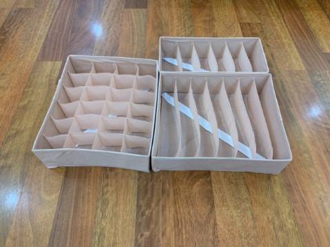 Hàng đẹp, mẫu như quảng cáo, chất lượng khá ok.Sản phẩm thiết kế gấp gọn tiện ích.shipper giao nhanh & rất nhiệt tình.