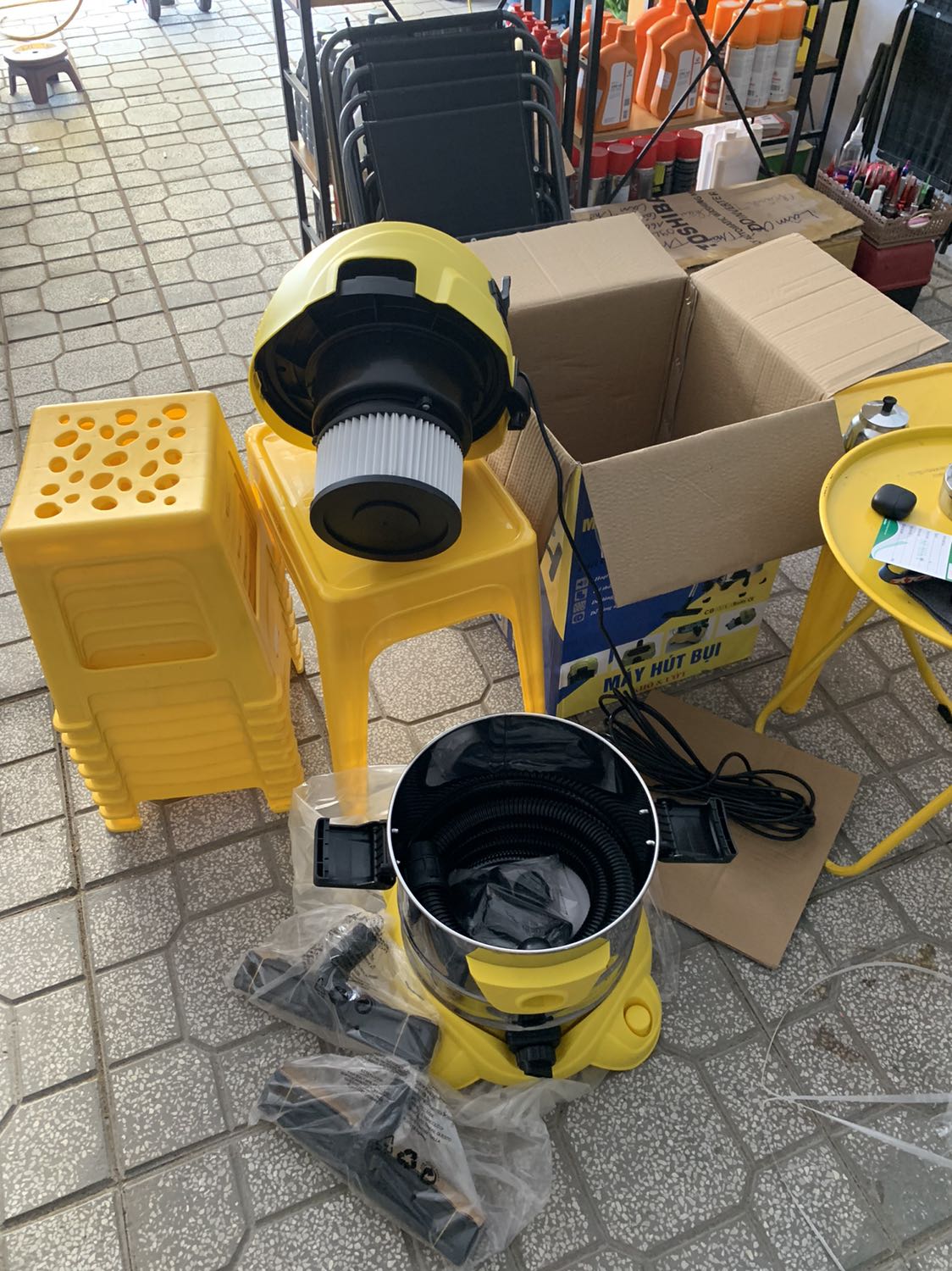 Máy đẹp, tiện, độ ồn cũng vừa phải, lực hút mạnh.