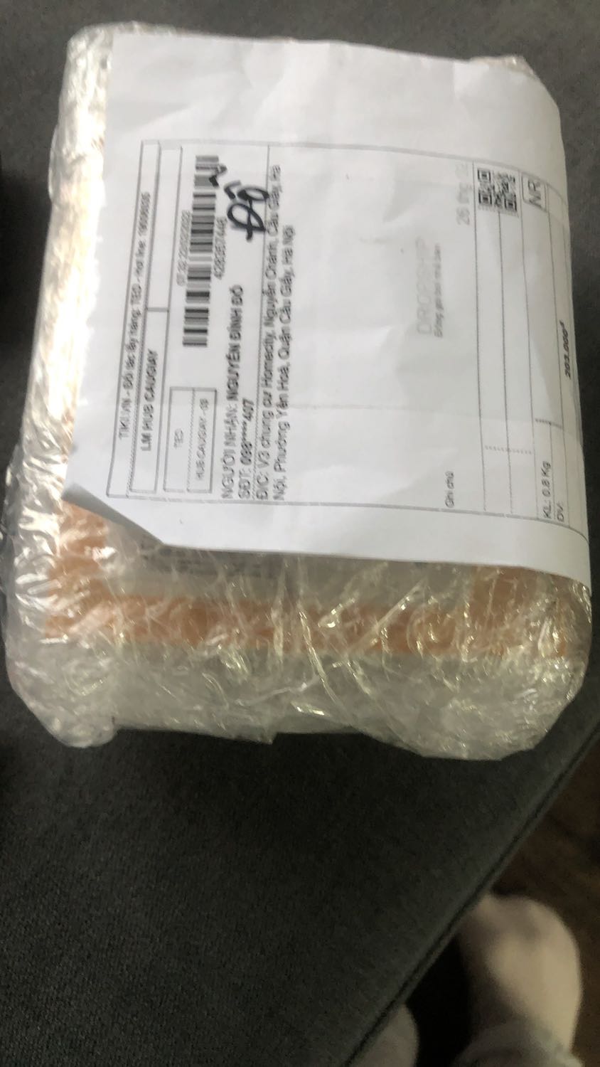 Mua 2 vòi giao gói giấy ăn.