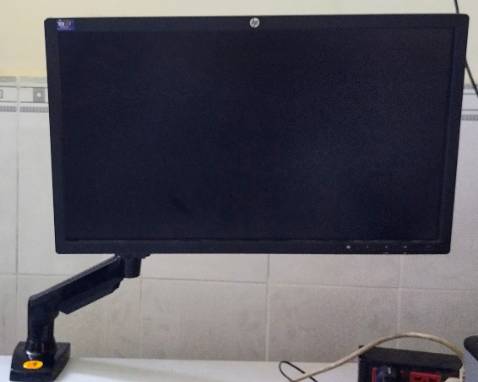 Giá tốt.
Dễ lắp đặt.
Dễ sử dụng.
Gọn gàng bàn làm việc