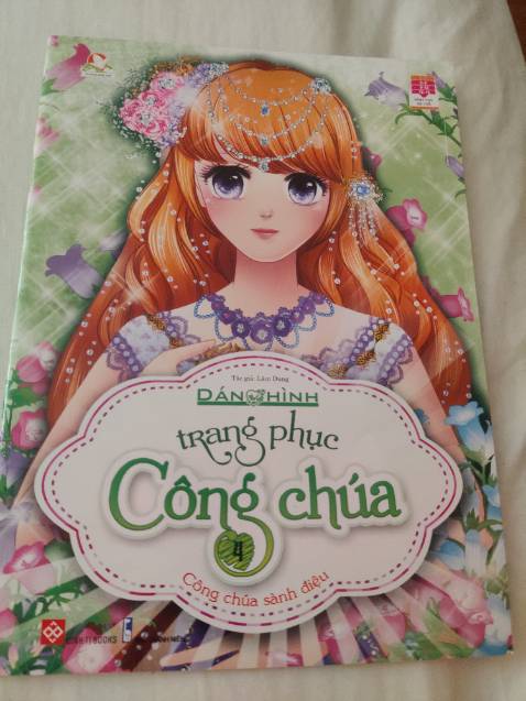 Giao không đúng, bị đổi thành cuốn khác như hình đính kèm, giá rẻ tiền hơn mà ko hỏi ý kiến khách