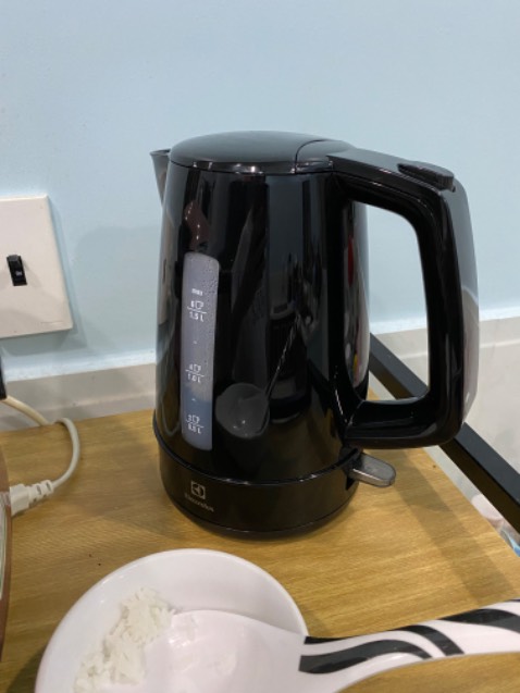 Ngoại hình đẹp, bình nấu khá nhanh. Mong là sài bền và bảo hành tốt từ Nguyễn Kim.
1 phút quảng cáo: Coy cosmetic tư vấn mỹ phẩm chất lượng!