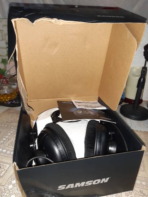 (*) Đánh giá không tính điểm
Do tin tưởng Tiki nên chỉ nhìn thùng hàng thấy không bị móp méo gì, nên không khui bao nylon kiểm hàng lúc thanh toán tiền. Đến khi cắt bao nylon ra.... thất vọng vô cùng, shop quá xem thường khách hàng vì giao món hàng như được nhặt từ thùng rác để cho khách hàng..... chả buồn nói nữa!