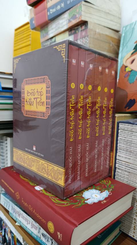 Sao mình thấy ảnh giao người ta là rương, mà box mình không phải nhỉ?