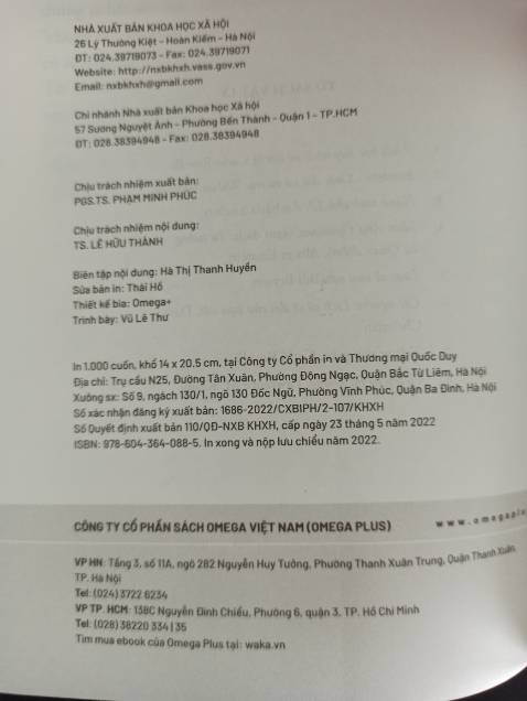 Sách mới nhưng chỉ bọc bằng foam xốp nên trong quá trình vận chuyển phần vỏ hộp đã bị va đập, dẫn đến cong góc sách, nhà bán nên bọc bìa các tông ở 4 góc sách để tránh hư hại trong quá trình vận chuyển, gây mất hảo cảm từ người mua hàng.
Xin cảm ơn!