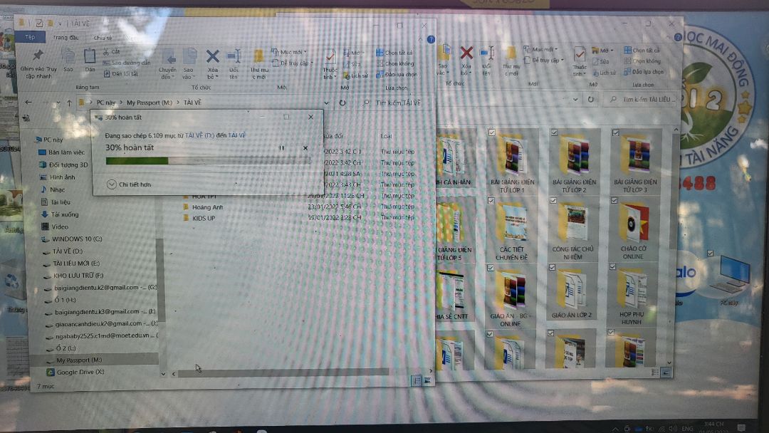 sản phẩm hình thức đẹp.
truyền dữ liệu nhanh
tuy nhiên lưu lượng k như mô tả. vỏ ghi 1T nhưng thực tế chỉ có 931gb. k hiểu 29gb chạy đi đâu ^^~
Tiki giao hàng nhanh. 
Nàng ship thân thiện.