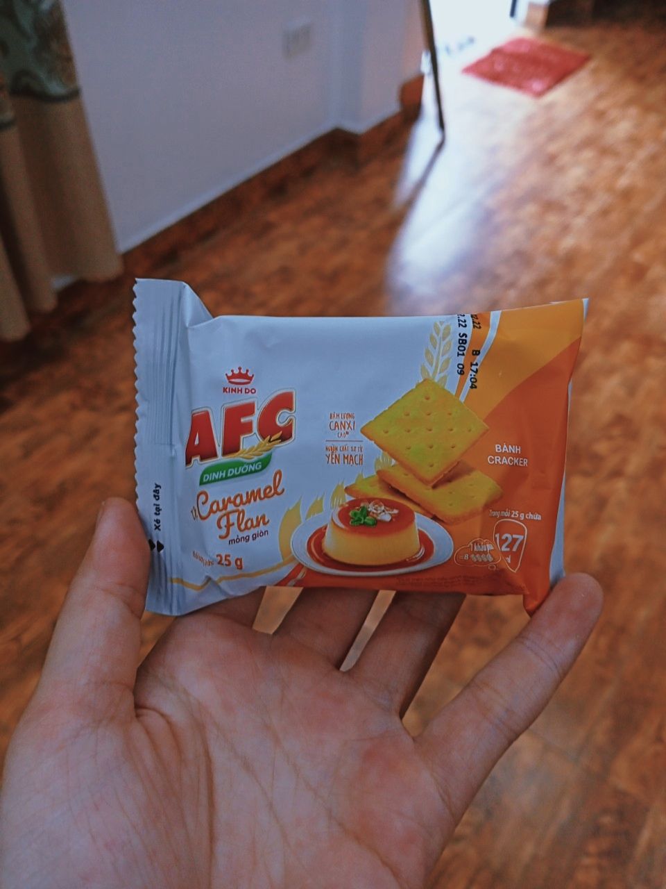 Vị lạ lạ mà ăn ngon lắm mọi người ơi
Điểm khác biệt so với mấy loại còn lại là cái này nó có vị ngọt bật luôn nha.
Nên muaaaa