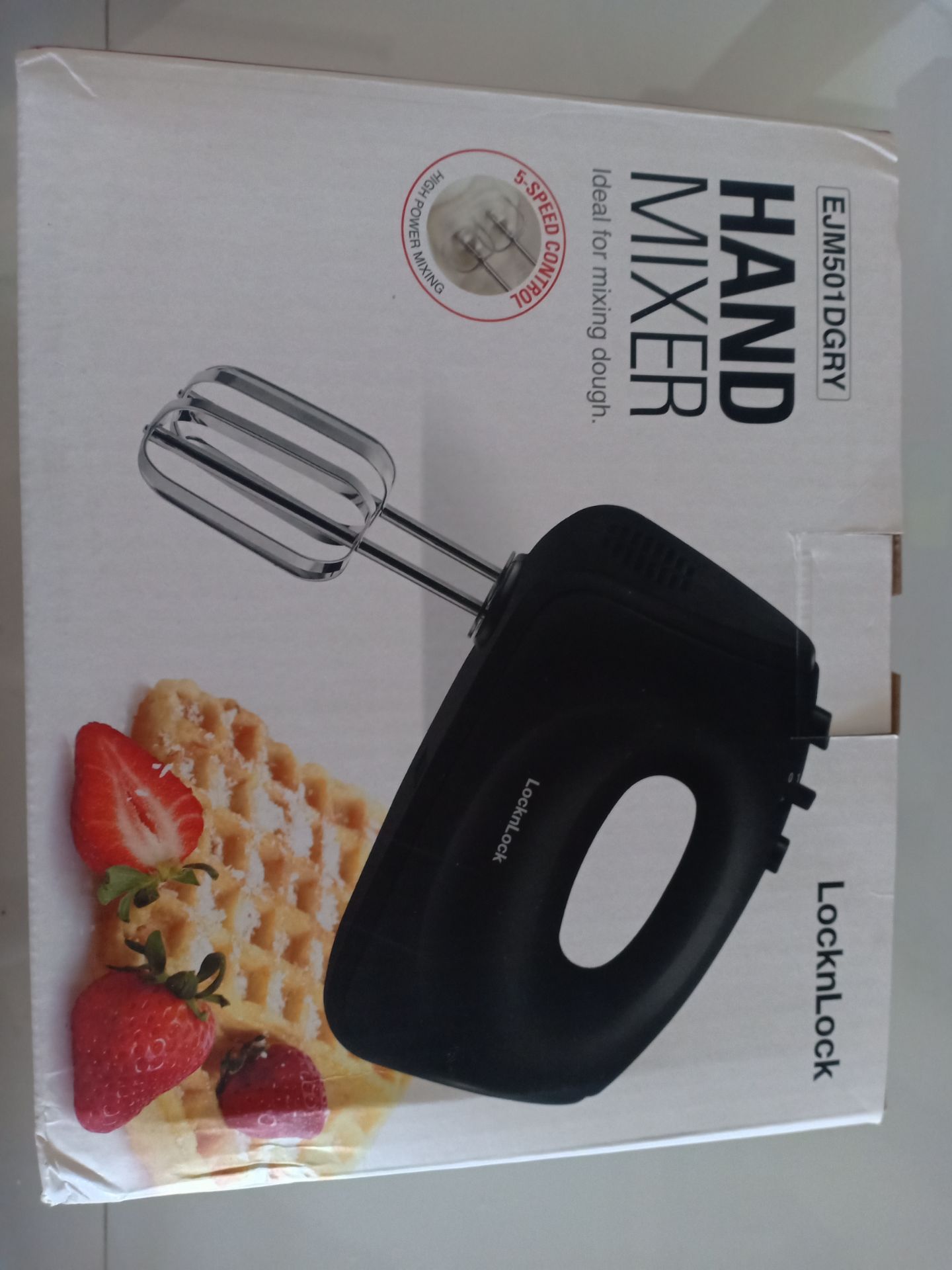 sản phẩm đẹp, thân máy đen bóng chứ không nhám như ảnh, máy mạnh lắm luôn, có 5 nút mà đến nút 2 là xài tốt lắm rồi. Giao hàng nhanh