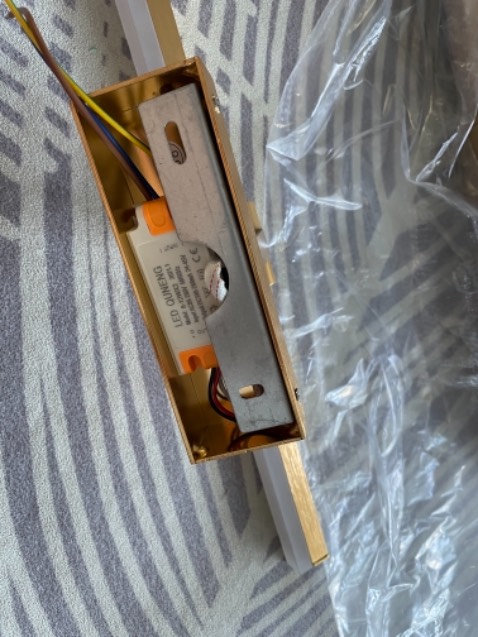 Đèn soi tranh - Đèn rọi gương DIFIT kiểu dáng sang trọng, tinh tế - 3 chế độ ánh sáng = đẹp, dễ lắp, giá hơi cao !