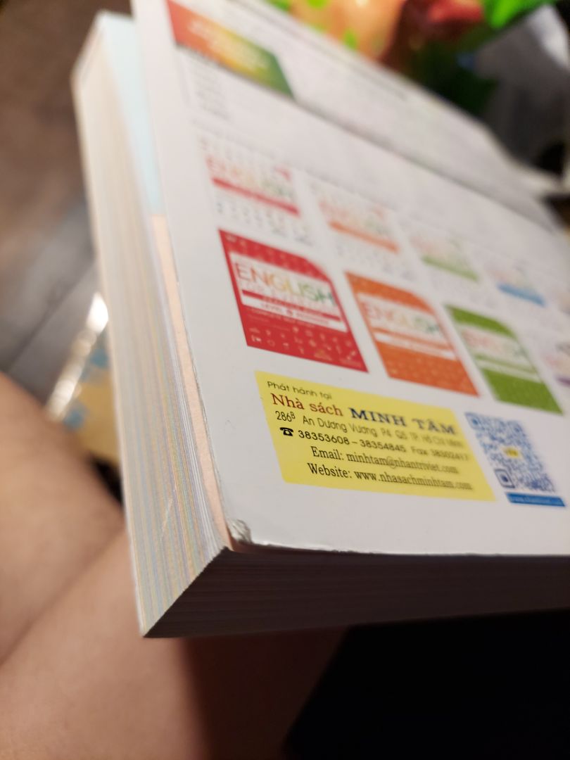 Nội dung hay. Sách còn mới nhưng do sách dày và nặng mà tiki đóng gói quá sơ sài nên vận chuyển là nhăn hết góc sách.