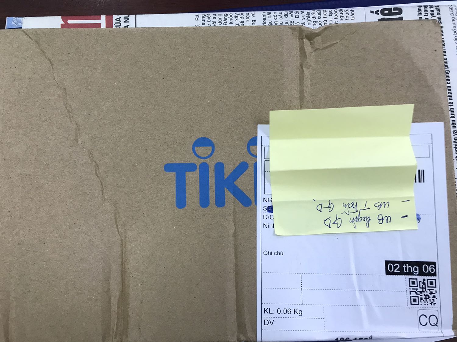 Đẹp, nhưng chỉ 2 loại đầu sạc, phải thiết kế đủ 3 loại đầu sạc thì hay hơn, mà cũng không có củ sạc. Nhưng mà sản phẩm đẹp, nhẹn sạc ok Đẹp, nhưng chỉ 2 loại đầu sạc, phải thiết kế đủ 3 loại đầu sạc thì hay hơn, mà cũng không có củ sạc. Nhưng mà sản phẩm đẹp, nhẹn sạc ok