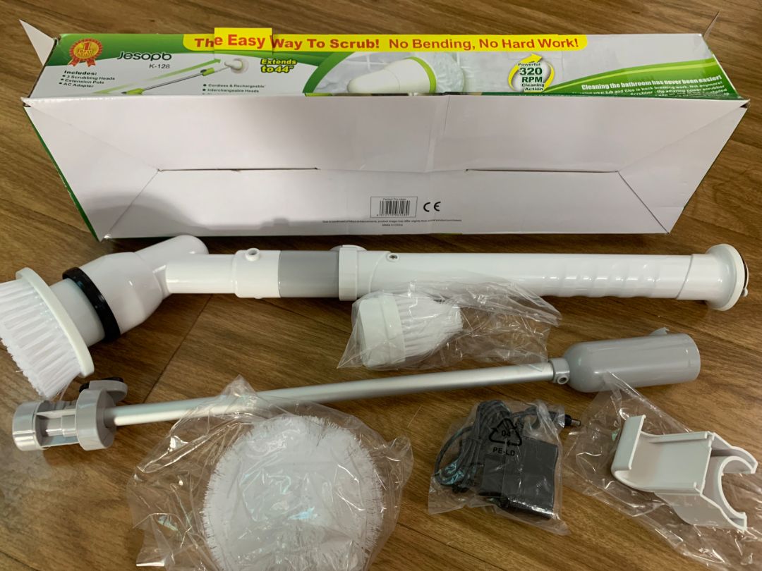 Nhận hàng đủ phụ kiện đúng như mô ta. Máy hoàn thiện tốt, xài thích. Giá lại rẻ nữa, các shop khác toàn bán hơn 500k. Shop tư vấn nhiệt tình. Hàng tốt, ai đang do dự thì mua đi nha, đáng tiền.