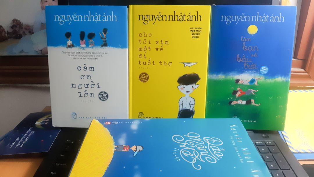 Mình mua cho bạn 10 tuổi đọc, trước khi mua sách cho bạn ấy nghe thử review, sách nói. Phải thích các bạn ấy mới đọc, giúp bạn ấy có thói quen & tình yêu đọc sách. Bạn ấy đọc rồi nói sách đọc cuốn lắm luôn ?