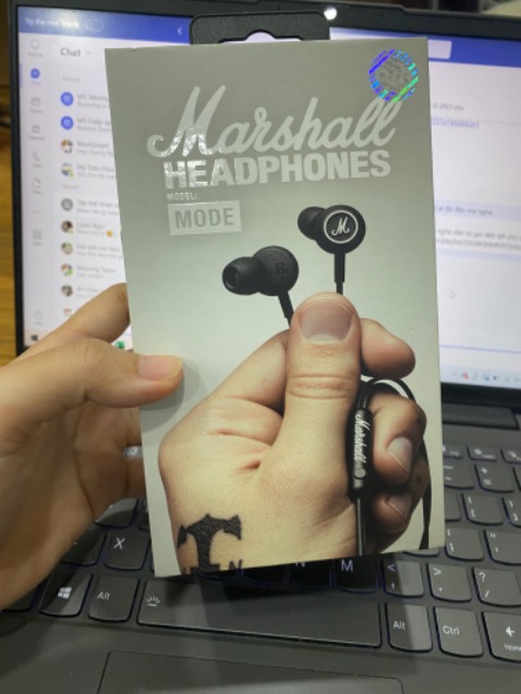 - Âm thanh tốt, thời trang, có mic.
- Nút tai sẽ nhét được vào lỗ tai nên có chống ồn, nhưng dễ ra mồ hôi tai nên mọi người nhớ vệ sinh tai mình và tai nghe thường xuyên.
- Dây hơi mỏng manh, nói chung là với mức giá này và brand này là tạm ổn rồi. 

Mong nhà sản xuất xử lý dây tai nghe dày hơn chút tránh dễ bị rách và hư hỏng.

Cảm ơn vì sản phẩm này.