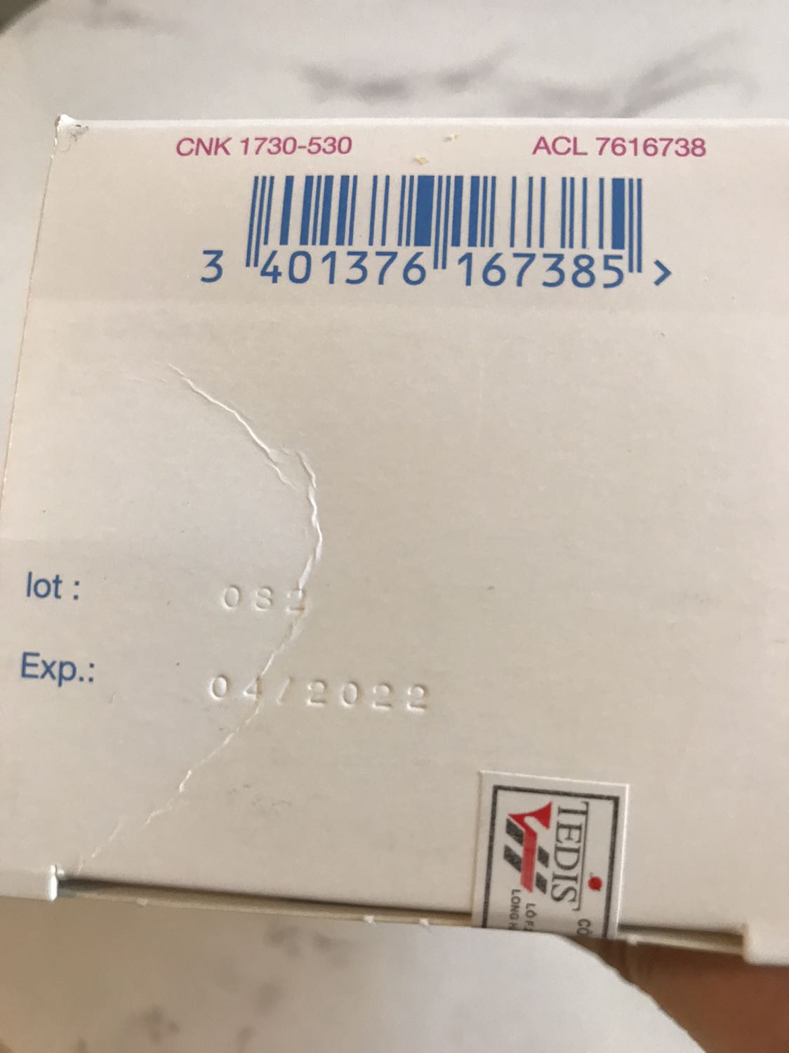 Hàng đóng gói cẩn thận 
Sp còn hạn dùng xa
Chưa sd nên chưa đánh giá dc chất lượng sp như thế nào.