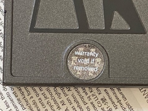 Tem của Vĩnh Xuân nhìn khá kém chứ ko phải tem của nhà nhập khẩu Viết Sơn. 
Giao nhanh. 
Đóng gói thì để trong bìa carton và quấn payer. 
Nói chung nên cẩn thận hơn. Tem của Vĩnh Xuân nhìn khá kém chứ ko phải tem của nhà nhập khẩu Viết Sơn. 
Giao nhanh. 
Đóng gói thì để trong bìa carton và quấn payer. 
Nói chung nên cẩn thận hơn.