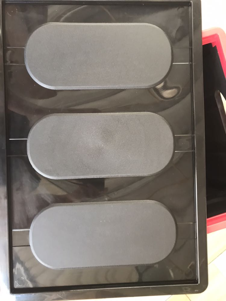 Nhựa nhìn không chắc lắm,tạm ổn.sử dụng thời gian dài xem sao.giao hàng nhanh chóng