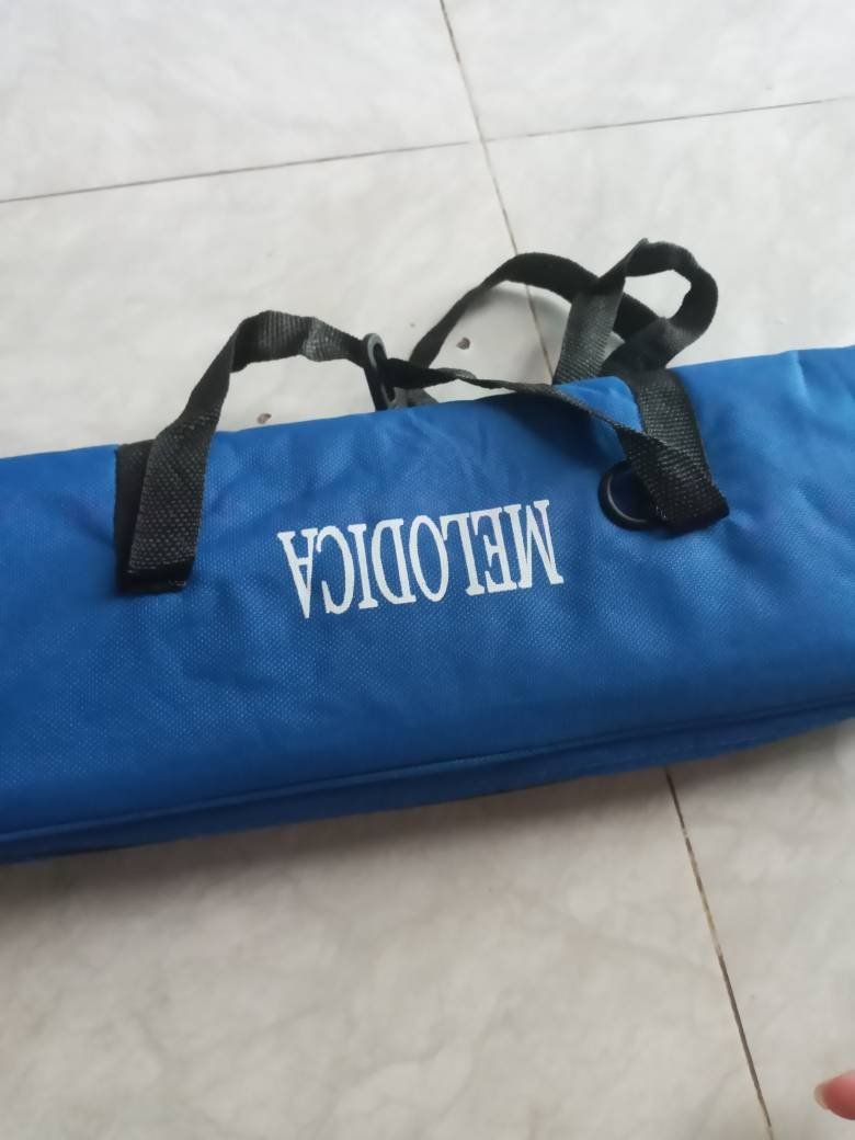 Hàng giao như hình, đẹp, hài lòng với shop, sẽ ủng hộ shop. Se mua lại tặng mấy bạn cùng lớp con.