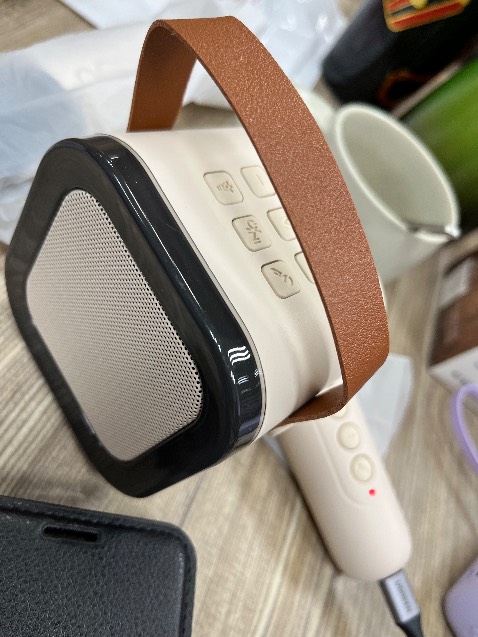 Shop hỗ trợ nhiệt tình. Sản phẩm đúng mô tả. Giao hàng rất nhanh.