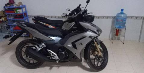 Kiểu dáng mạnh mẽ, màu sắc đẹp, xăng mình nghĩ mức tiêu thụ còn tùy thuộc vào kĩ thuật chạy xe, head chính sách tốt