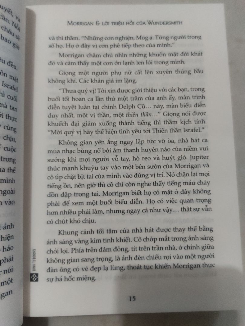 Tiki giao hàng nhanh chóng, trước time dự kiến, nhân viên giao hàng vui tính. Đóng gói đẹp, cẩn thận. Sách đẹp, nội dung đúng guu của mềnh nên rất thích. Nói chung là hài lòng với sản phẩm