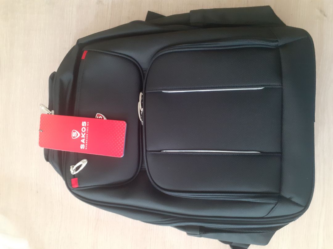 balo đẹp, may chắn chắn, tự đứng vững. shop chuẩn bị hàng nhanh, đóng gói cẩn thận