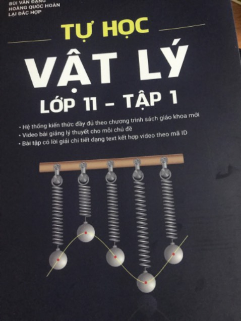 sách không có mã cào mà chỉ có sách không làm sao để check đáp án đây ạ :))