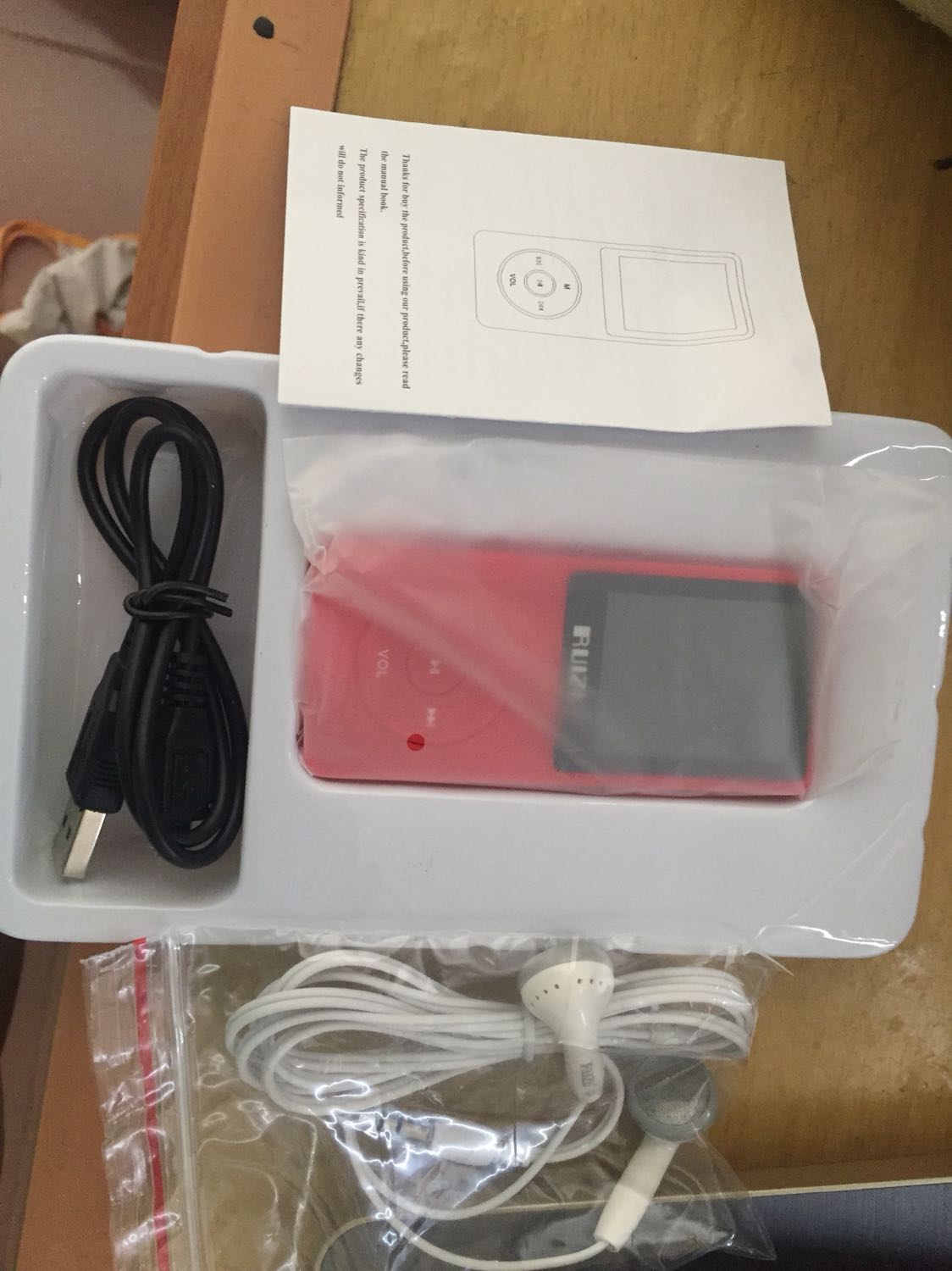 Máy ghe nhạc có khả năng đọc file txt, nghe radio và xem video được thì rất là okie.
Đã thử tất cả các tính năng và thấy ổn, không khó sử dụng mà còn vô cùng gọn nhẹ, tiện lợi.