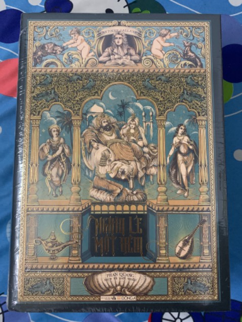Tiki hỗ trợ đổi trả hàng nhanh chóng, nhiệt tình, sách nhận đợt đổi thì chỉ cấn 1 góc không ảnh hưởng lắm. Mình thích cách Tiki xử lý những đơn giao trễ hay đổi trả, rất nhiệt tình và vui vẻ.
Mà có vẻ Tiki ở HN chưa đóng theo cách mới hay sao mà ở HCM 7-8 tháng gần đây đã đóng gói kỹ, màng căng, bọc mút cẩn thận thì ở HN vẫn cách đóng sơ sài như cũ.