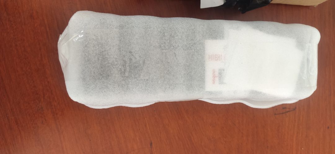 Sản phẩm đóng gói kỹ,tuy nhiên chỗ nắp vặn không đóng liền,mà đã được mở sẵn! Nên đóng kín! Hy vọng sử dụng chất lượng!