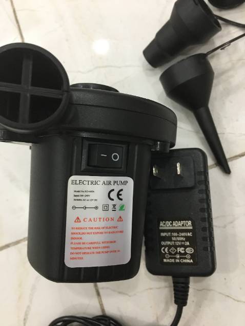 Hình minh họa khác xa so với sản phẩm. Trong hình thì dùng điện AC220V, công suất 150W. Thực tế lại giao hàng dùng Adaptor 12V-2A = 24W. Máy rất yếu, bơm rất chậm