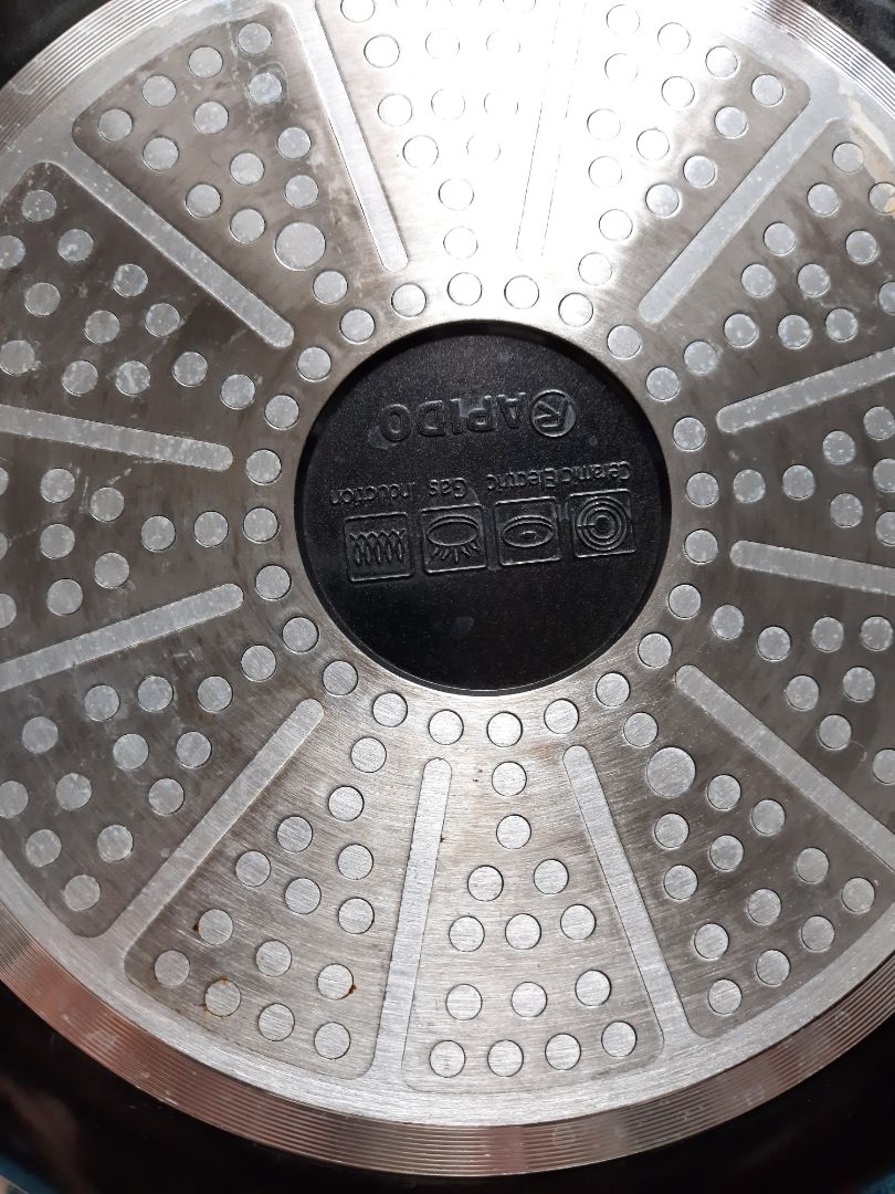 Khá ok, hơi nhỏ khi rán hơi có mùi hắc hắc lên chút chắc do nhiệt độ cao. dùng rồi mới đánh giá tiếp được nhé.