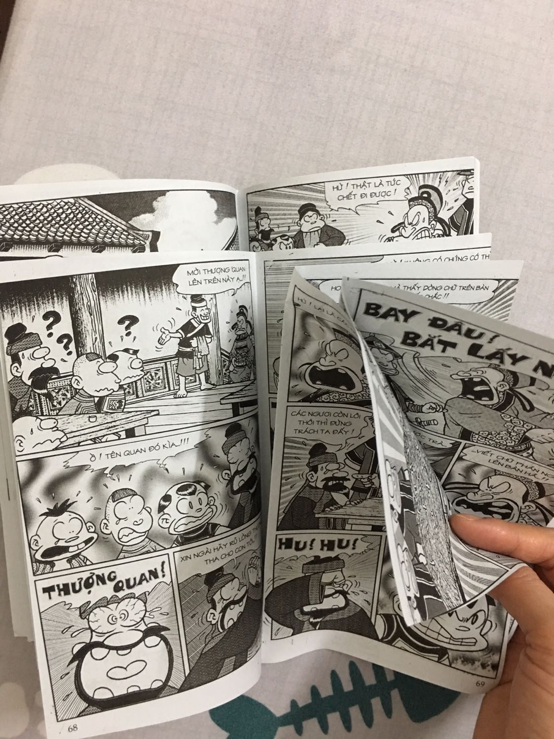 Truyện in cẩu thả quá! Giao hàng thì chậm mất 5 ngày (đã phản hồi 3 lần)