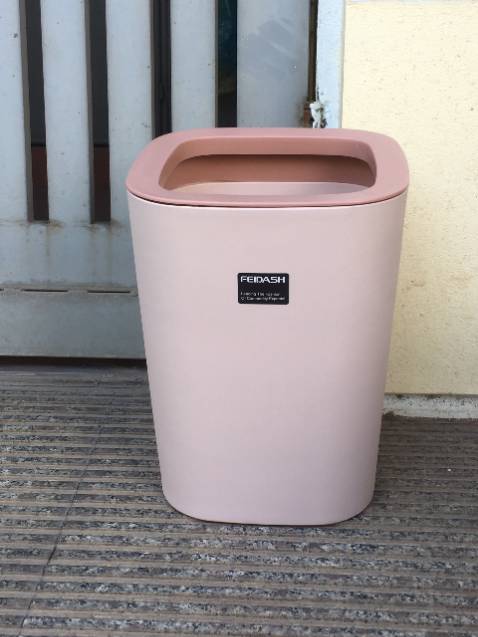 Tiki giao nhanh như điện, đóng gói cẩn thận, màu sắc trắng nhã vừa đẹp vừa sang trọng, rất tiện lợi và sạch sẽ, đáng đồng tiền bát gạo