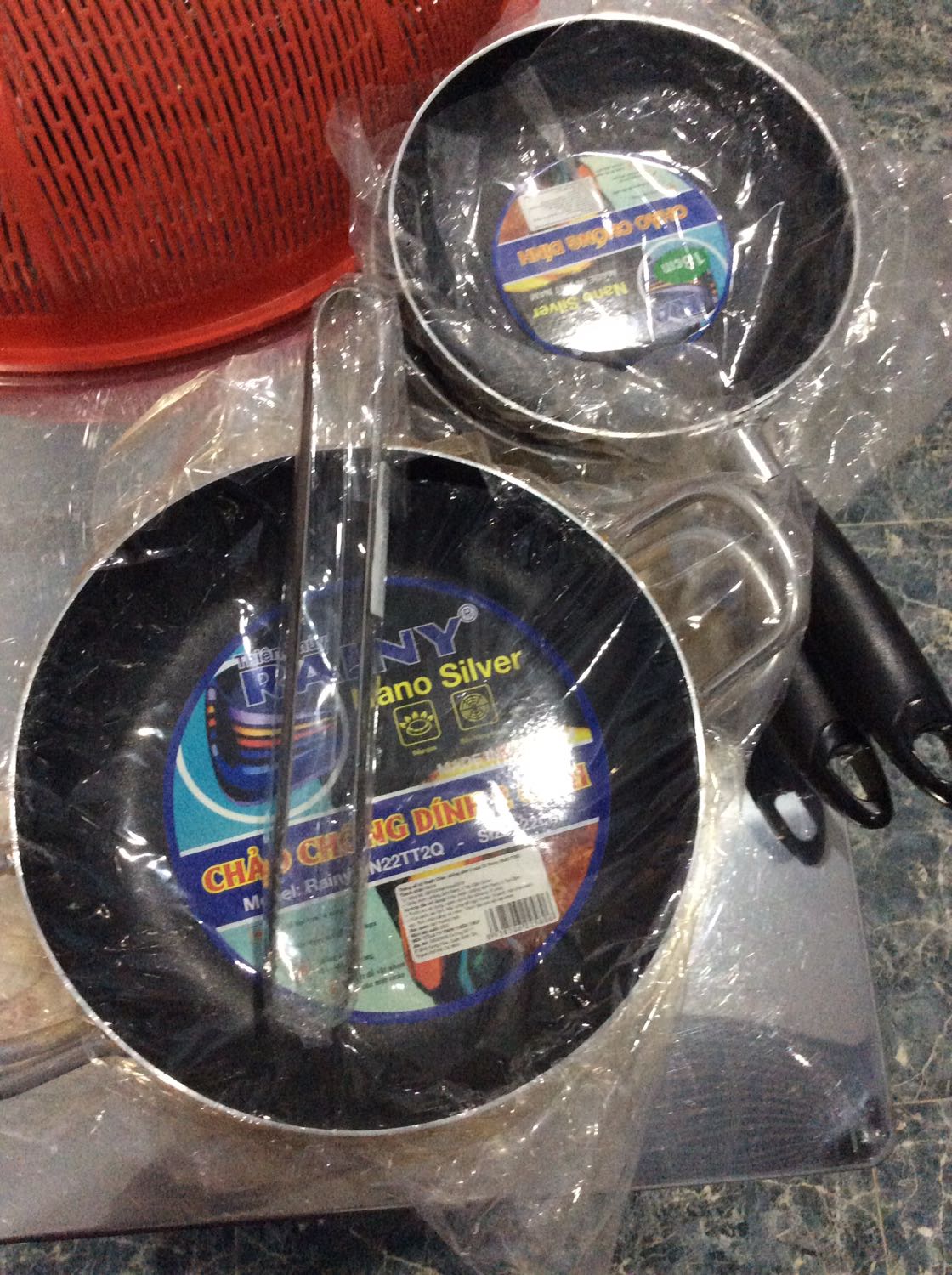 Hàng nhận được đúng như chất lượng shop mô tả, xài tốt, giá rẻ, shop hỗ trợ nhiệt tình, phản hồi nhanh, giải quyết vấn đề hợp lí