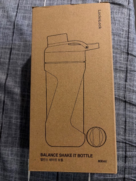 Bình đẹp nhìn khá cứng cáp hy vọng xài bền