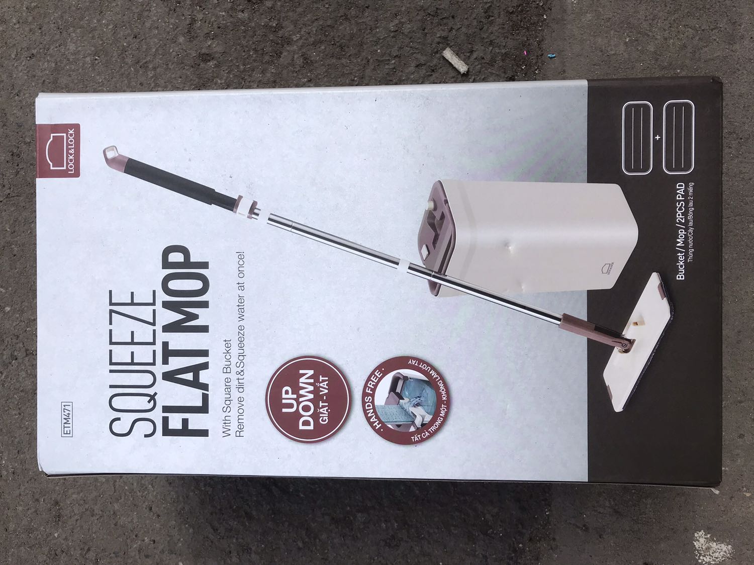 Sản phẩm dùng tốt, đẩy rất sạch, nền có bụi cũng đẩy tuốt, đỡ phải quét. 
Bà con ai mua về dùng nên đẩy một chiều chứ đừng đẩy tới rồi kéo lùi nhé, như cách đẩy của bác thợ lau kính ấy!