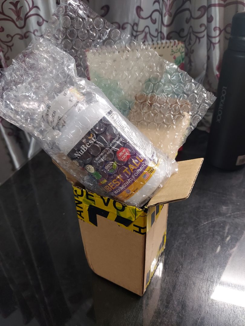 Mấy năm trước tôi có mua Nutrip Gold của TVBUY cho cha mẹ mà ông bà cứ suýt soa mãi, đến nay vẫn còn dùng vì hiệu quả. Lần này thì mua Nubest Tall cho con trai. Vẫn như mọi lần là hàng nhận được rất nhanh, đóng gói lại rất cẩn thận và có chứng nhận đầy đủ. Hy vọng là vẫn phát huy hiệu quả như trước đó.