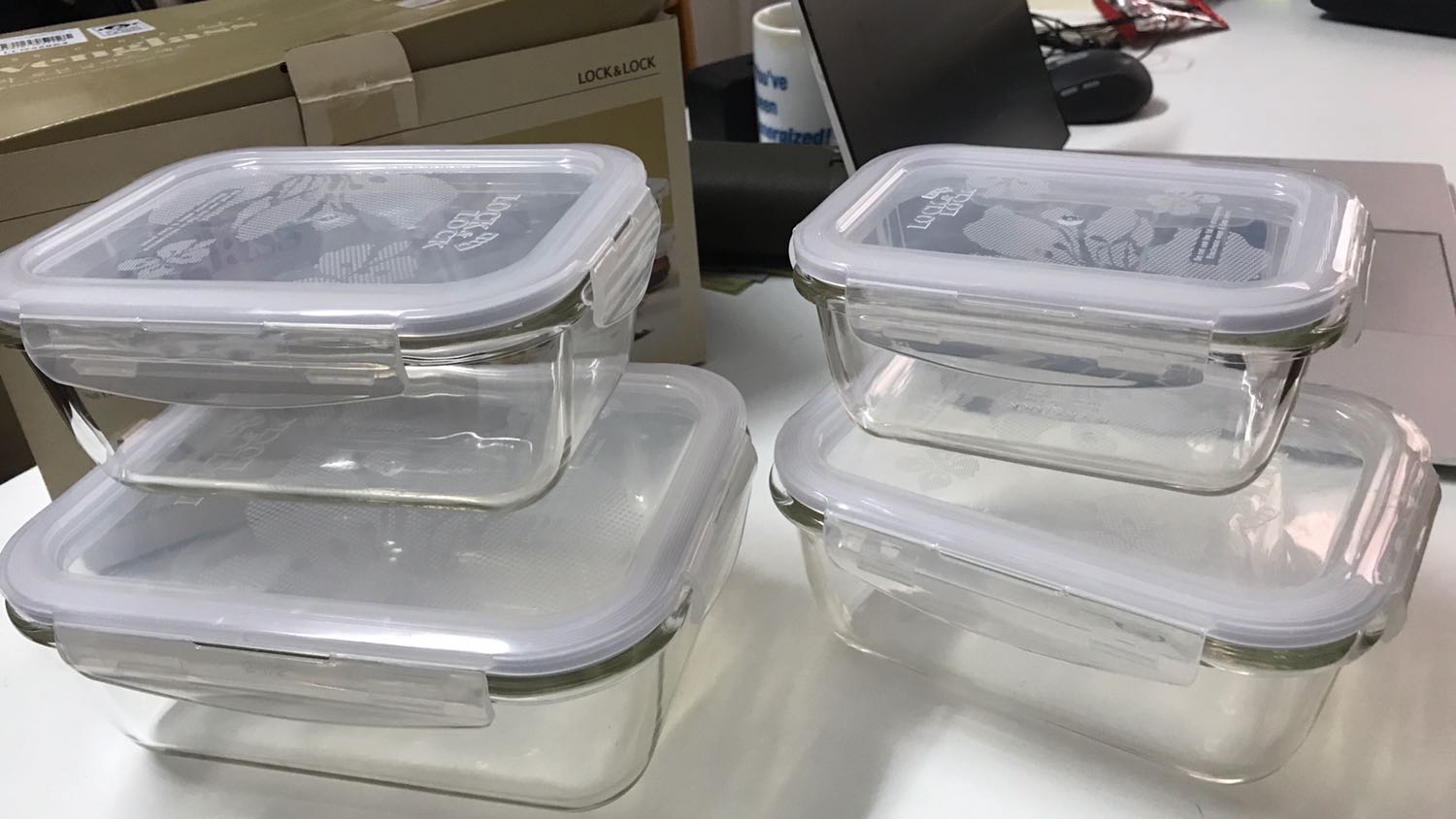 Sản phẩm chất lượng, đáy hộp và nắp hộp có in chữ nổi lock&lock. Giao hàng sau 3h đặt hàng. Giá sale và coupon còn 355k.