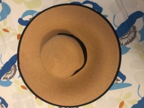 Giao hàng rất nhanh. SP như hình chụp, đẹp như ý, giá hợp lý.