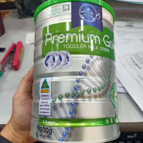 Mình mới chuyển qua sữa này cho bé, nhưng có vẻ bé chưa wen nên lượng sữa còn ít...