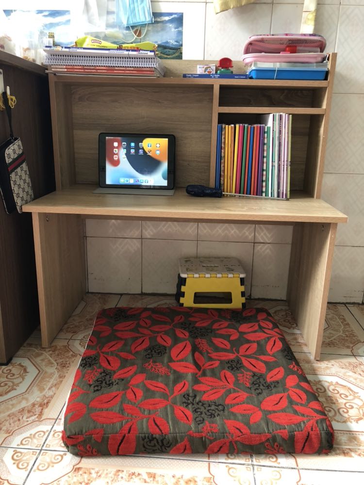 Lay hoay cũng cả tiếng mới xong.mà vừa mở ra đã thấy ván mặc sau bị gãy 1 gốc. Lay hoay cũng cả tiếng mới xong.mà vừa mở ra đã thấy ván mặc sau bị gãy 1 gốc.