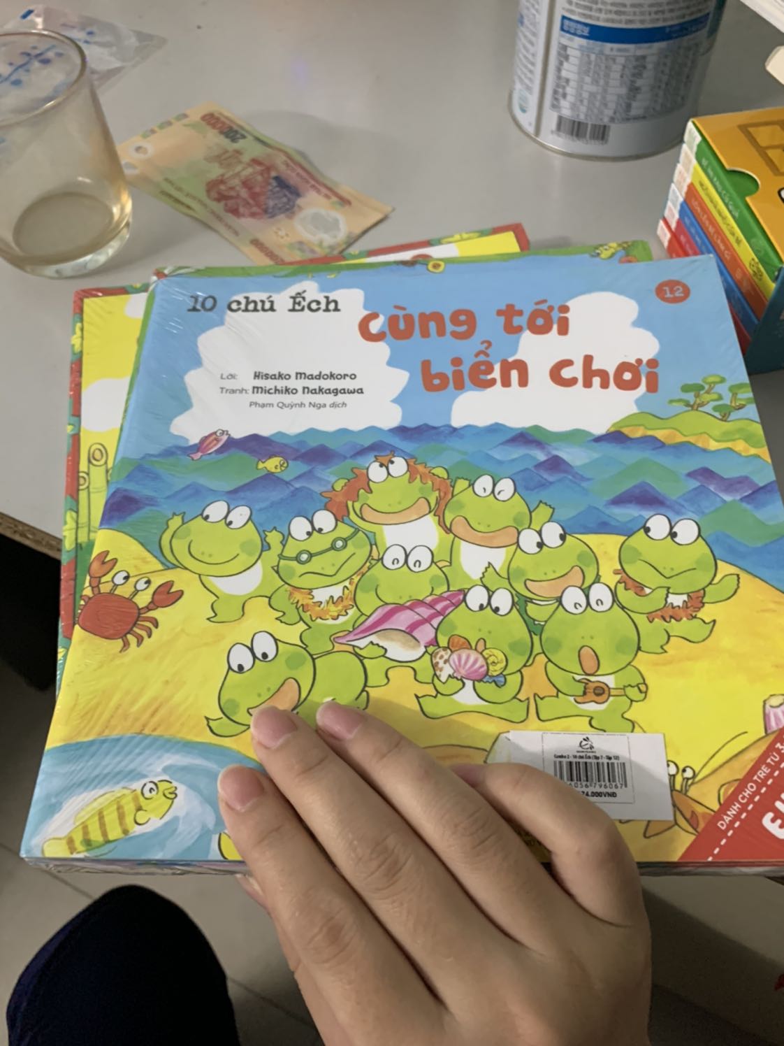 Chất liệu, màu sắc đẹp, đầy đủ