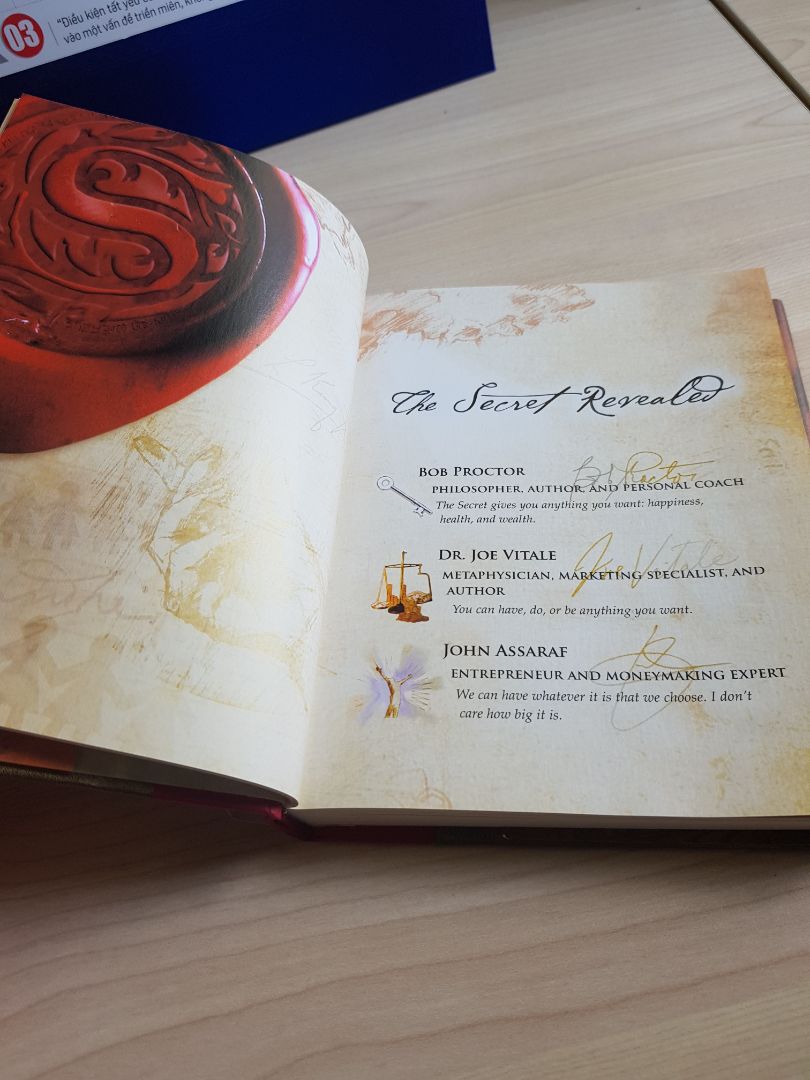 Sản phẩm chất lượng. Giấy bóng in chữ và màu rất tốt.