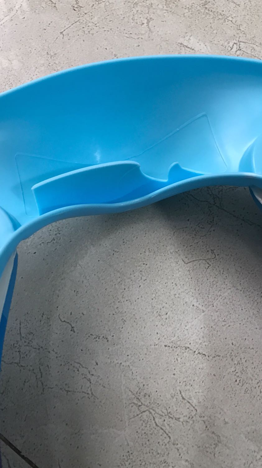 Giao hàng lỗi bể và ko có đế bắt vít giữ bồn cầu . Giao hàng lỗi bể và ko có đế bắt vít giữ bồn cầu .