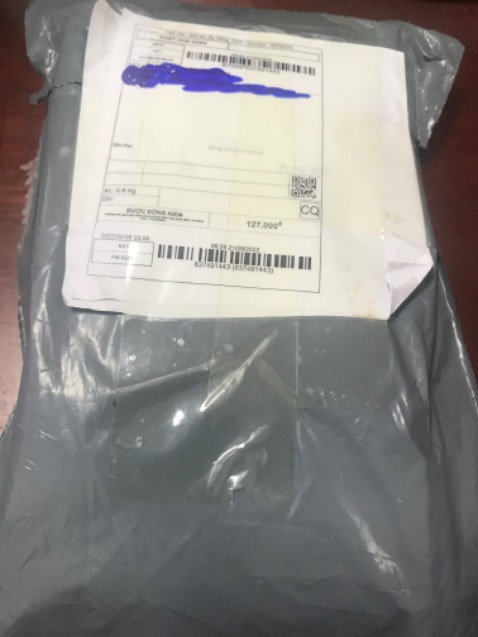 Sản phẩm không giống mô tả, vải mỏng , vải vớ, không phải vải thường , không chống nắng được