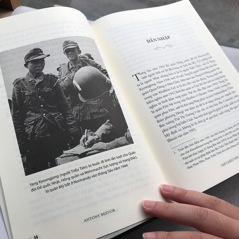 Mình hơi buồn vì không đc tặng bản đồ, nhưng ko sao. 5 sao cho Tiki, 4 sao cho sách (vì giấy hơi mỏng), 3 sao cho nhà bán (vì mình nhắn mãi không thấy trả lời)