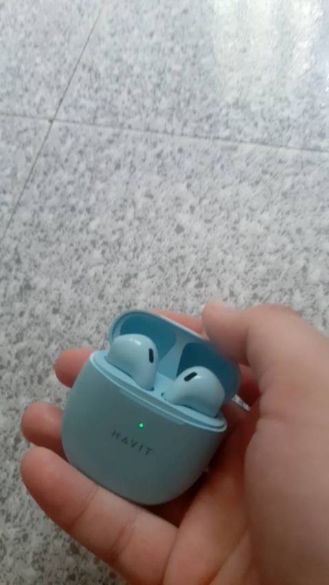 Tai nghe đẹp, shipper dễ thương giao hàng đúng hẹn hàng đẹp giá rẻ nên mua